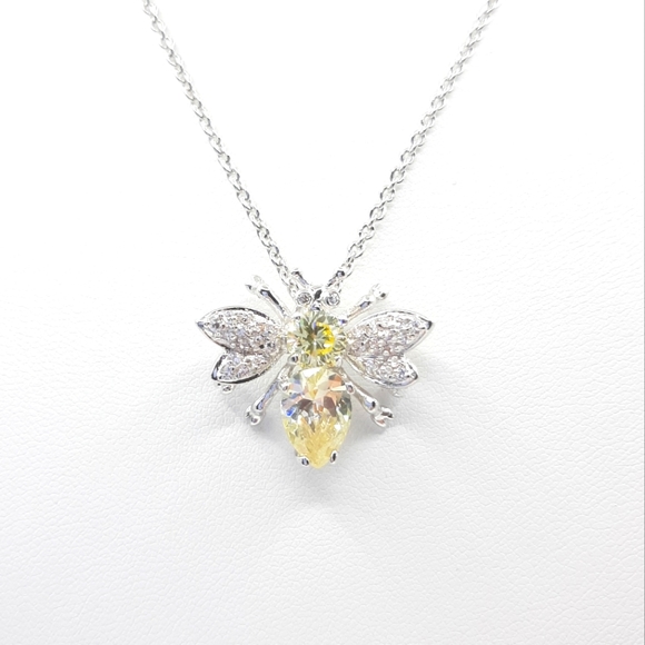Yellow cz Bee Necklace Honey - Picture 2 of 5